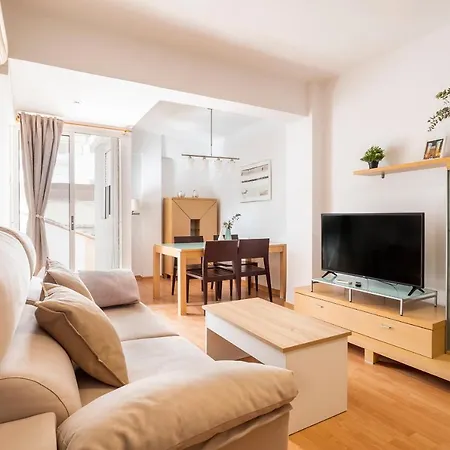 Apartamento Precioso Piso Moderno: Terraza, A/c, Netflix, Wifi *
