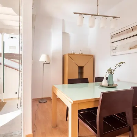 Precioso Piso Moderno: Terraza, A/c, Netflix, Wifi Valenza